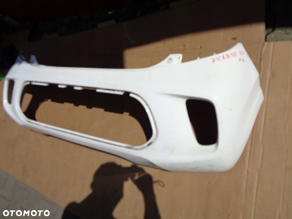 Kia Picanto III zderzak tylny 86611-G6000 - 4