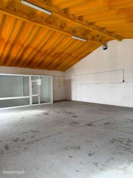 Alugo Armazém de 140m2 - Grande imagem: 4/8