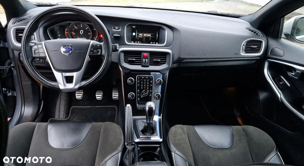 Volvo V40 D2 RDesign - 17