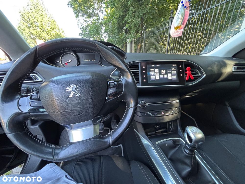 Peugeot 308 1.6 e-HDi Allure S&S - 4