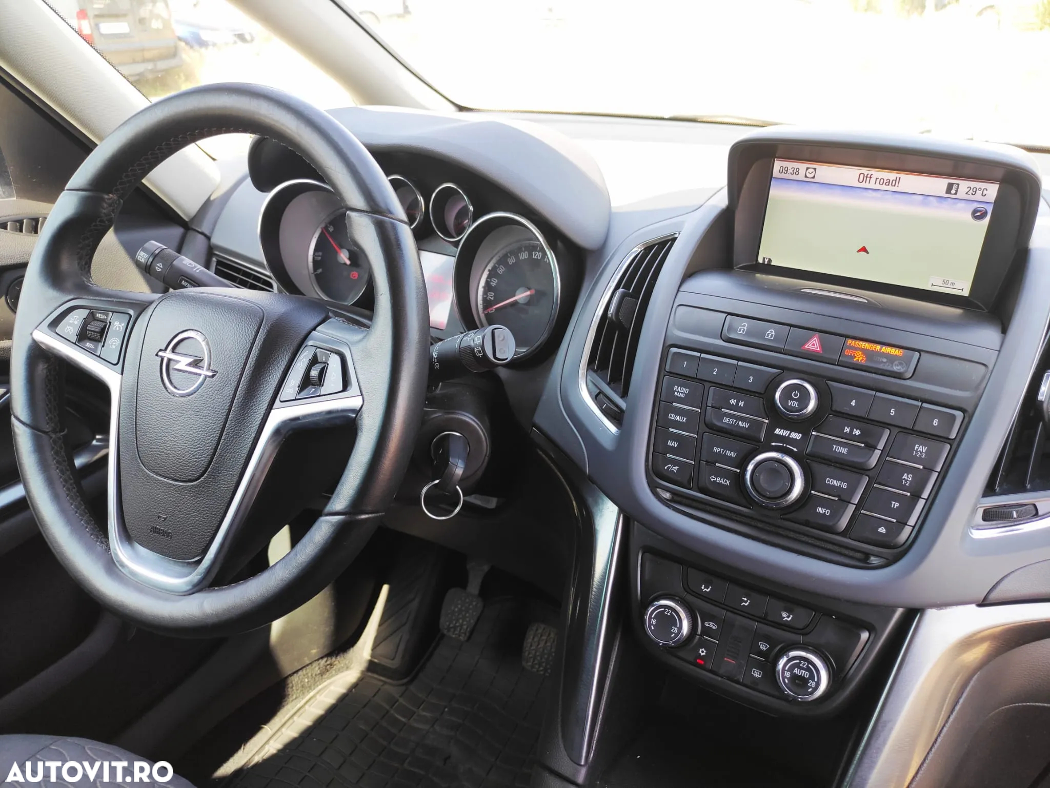 Opel Zafira - 10