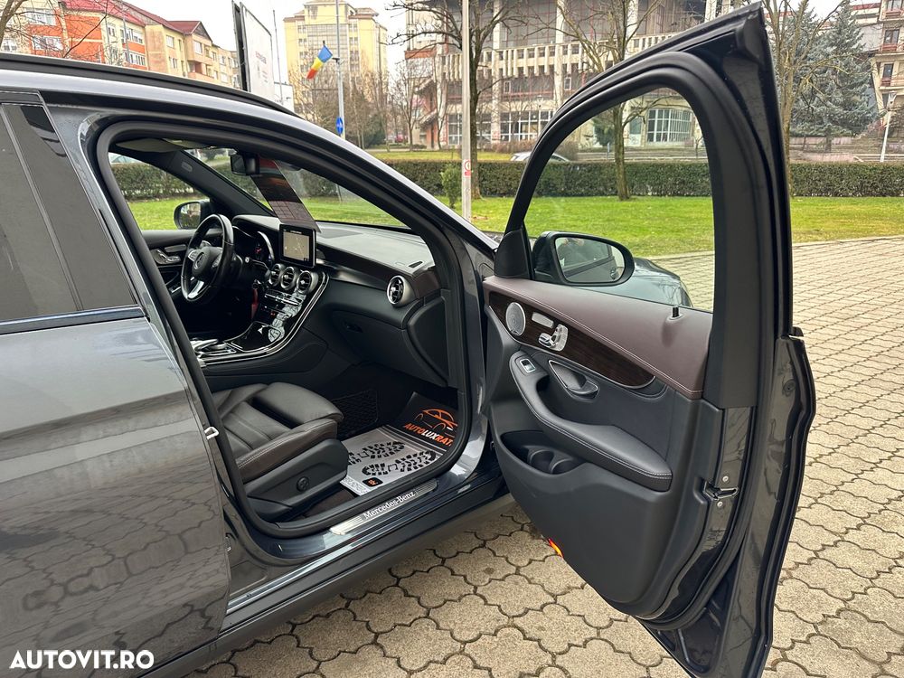 Mercedes-Benz GLC - 36