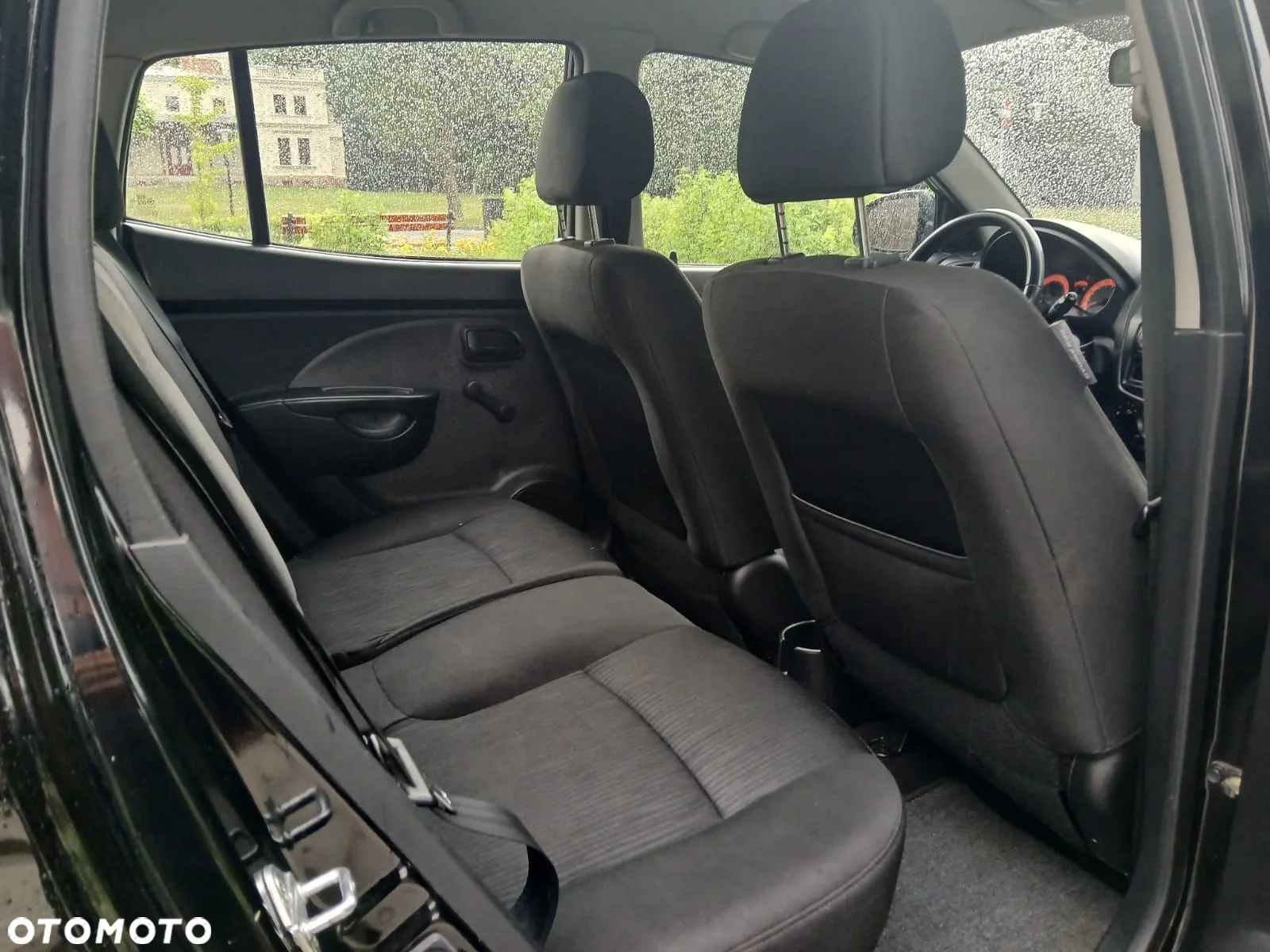 Kia Picanto - 11