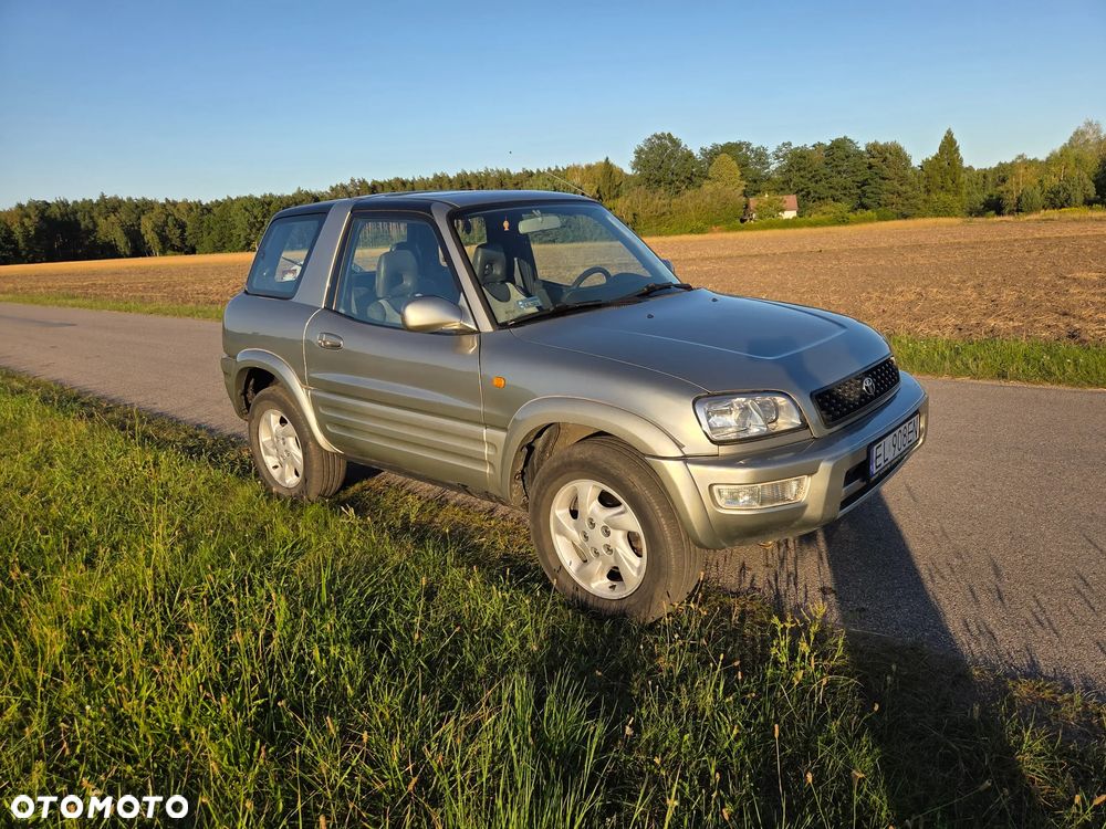 Toyota RAV4 2.0 - 2