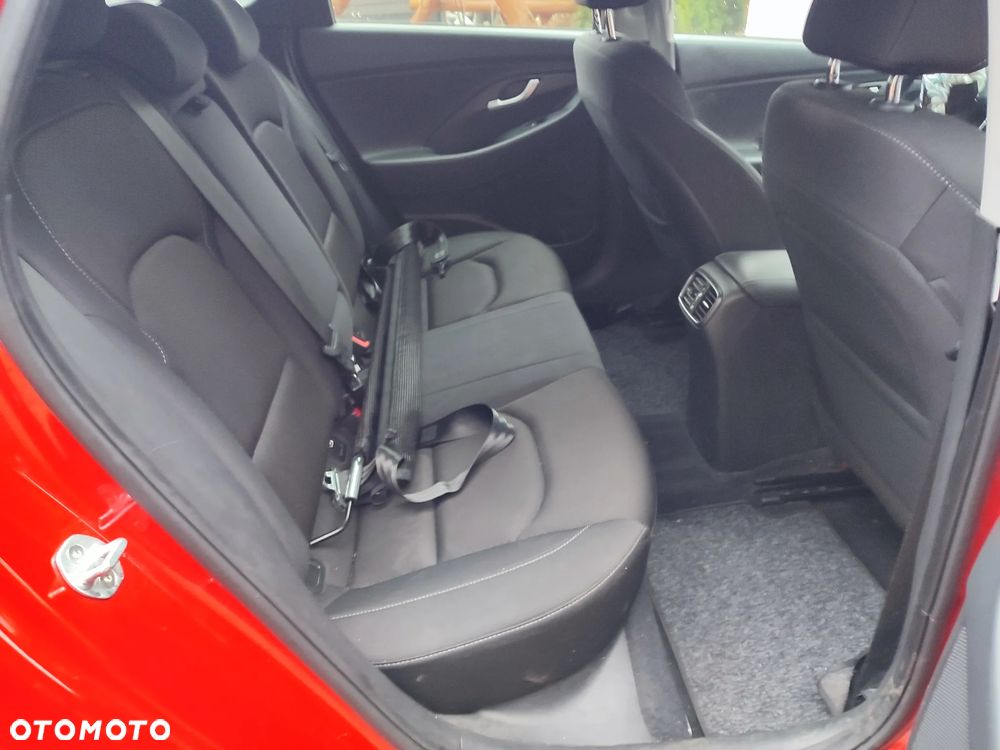 Hyundai i30 i30cw 1.4 Fifa World Cup Edition - 7