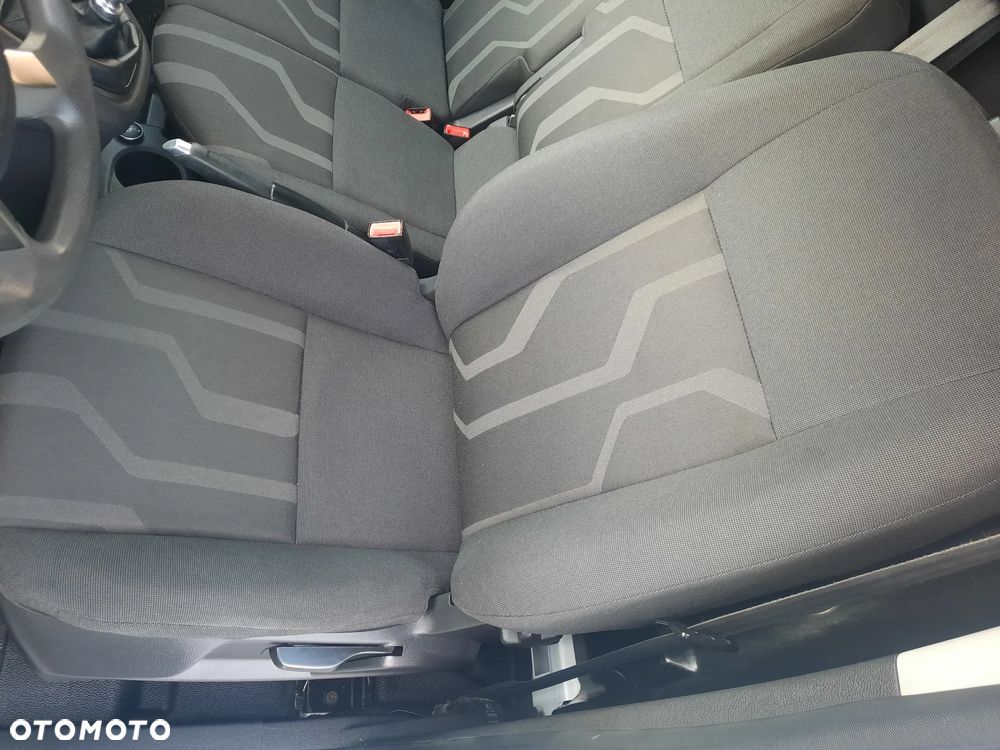 Ford Transit Connect - 18