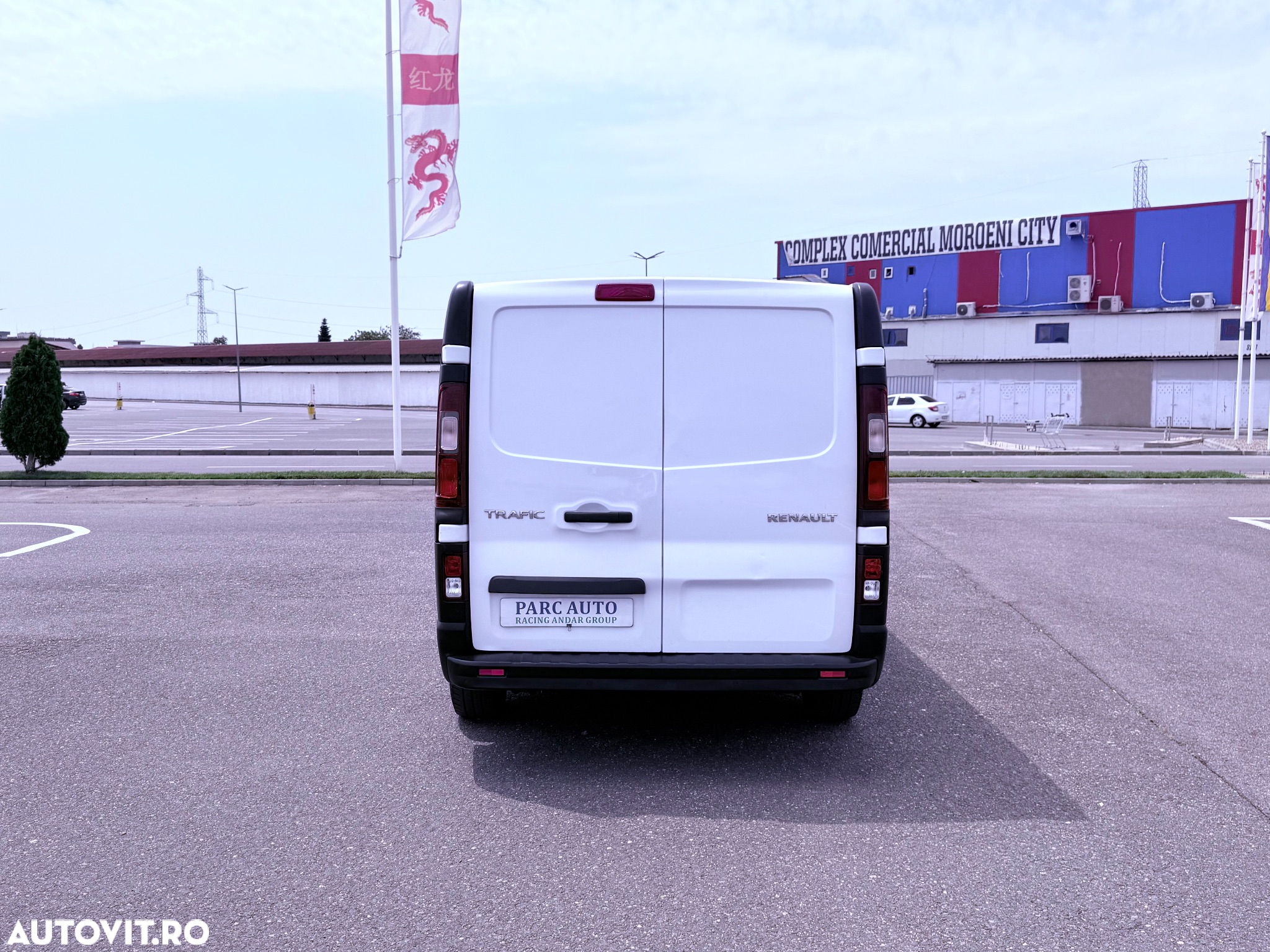 Renault Trafic 2.0 Blue dCi 146 Furgon Cabina Dubla L2H1 Authentique - 12