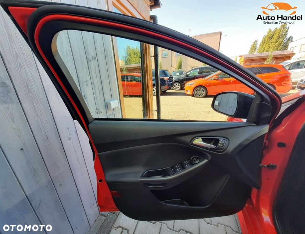 Ford Focus 1.5 EcoBoost STart-Stopp-System ST-LINE - 41
