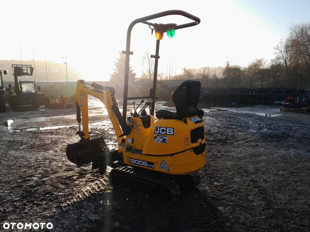 JCB 8008 - 5