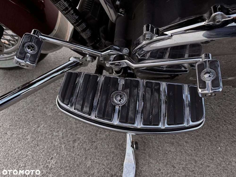 Harley-Davidson Touring Road King - 13