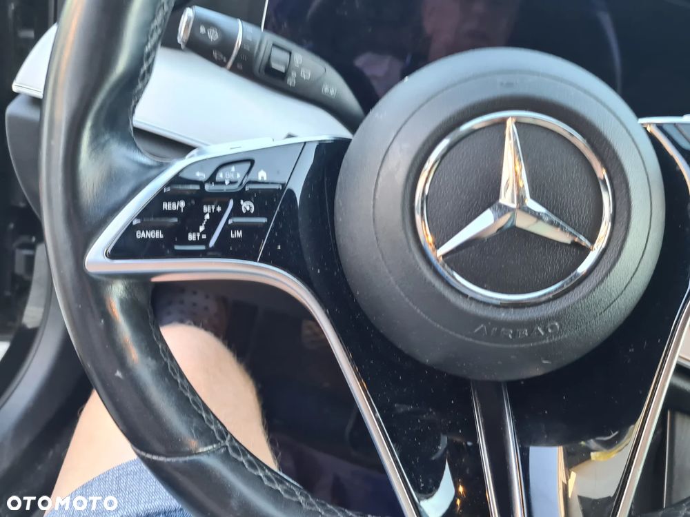Mercedes-Benz Klasa E - 9