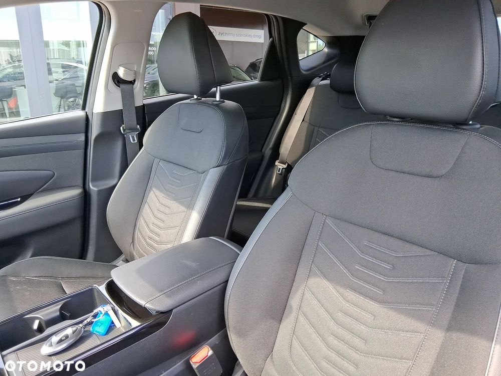 Hyundai Tucson 1.6 T-GDi HEV Executive 2WD - 14