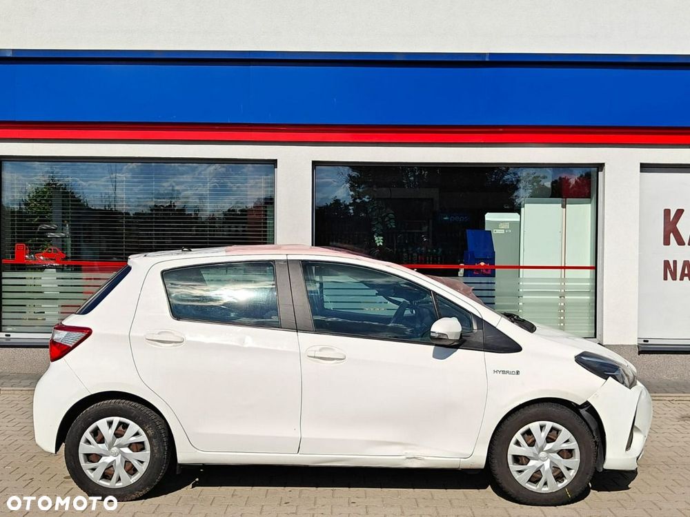 Toyota Yaris - 8
