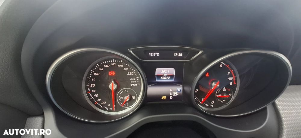 Mercedes-Benz GLA - 16