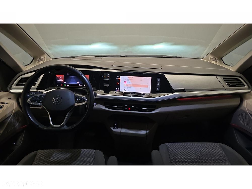 Volkswagen Multivan - 22