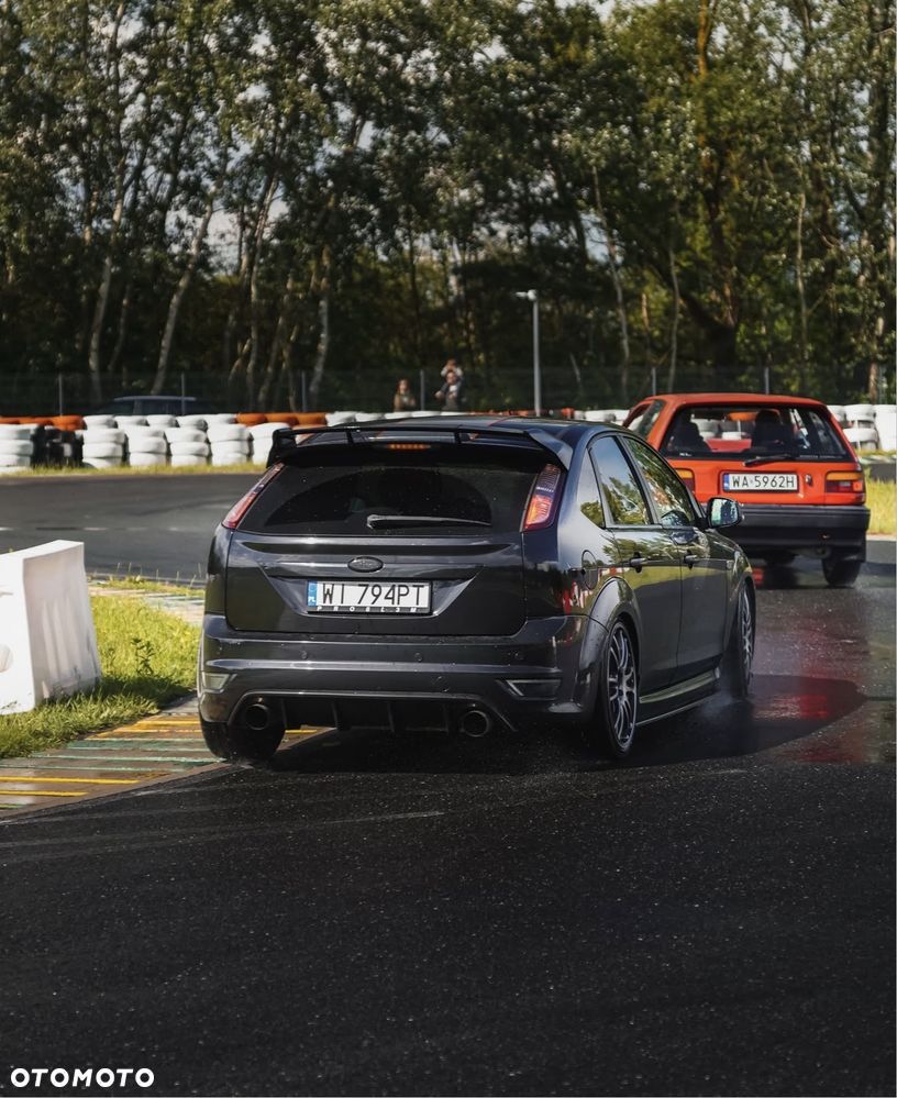 Ford Focus ST - 8
