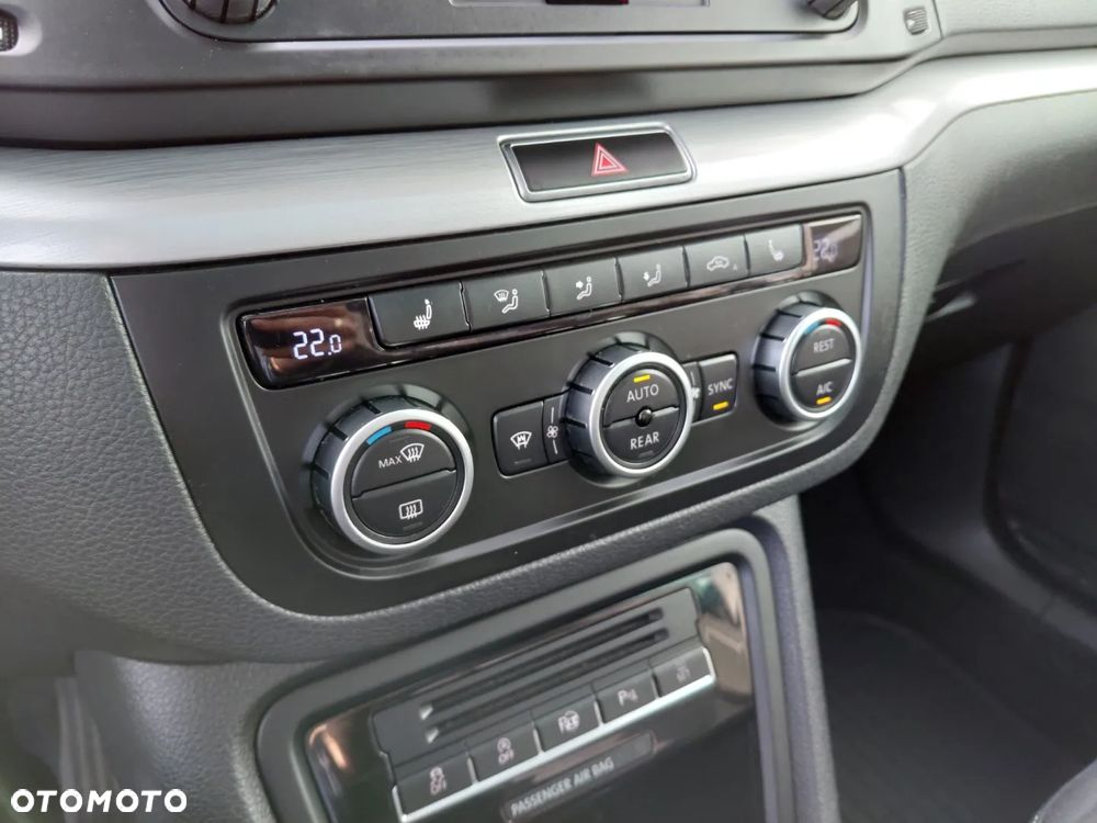 Volkswagen Sharan 2.0 TDI 4MOTION BlueMotion Technology Cup - 20