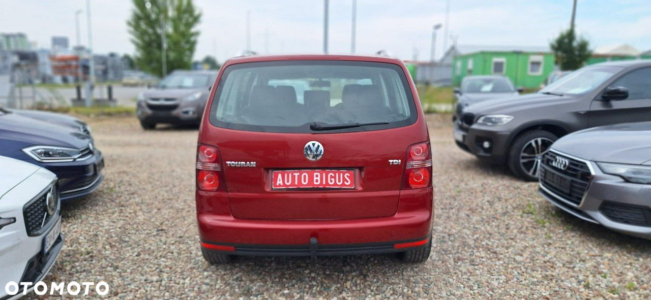 Volkswagen Touran - 7
