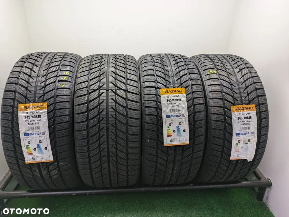 245 40 18 97V Trazano Snowmaster SW608