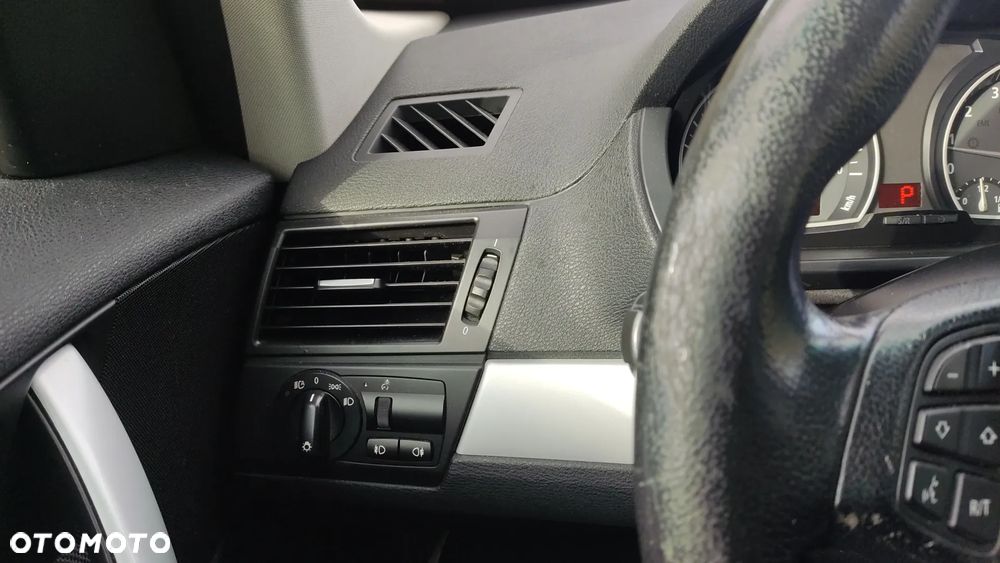 BMW X3 2.5si - 21