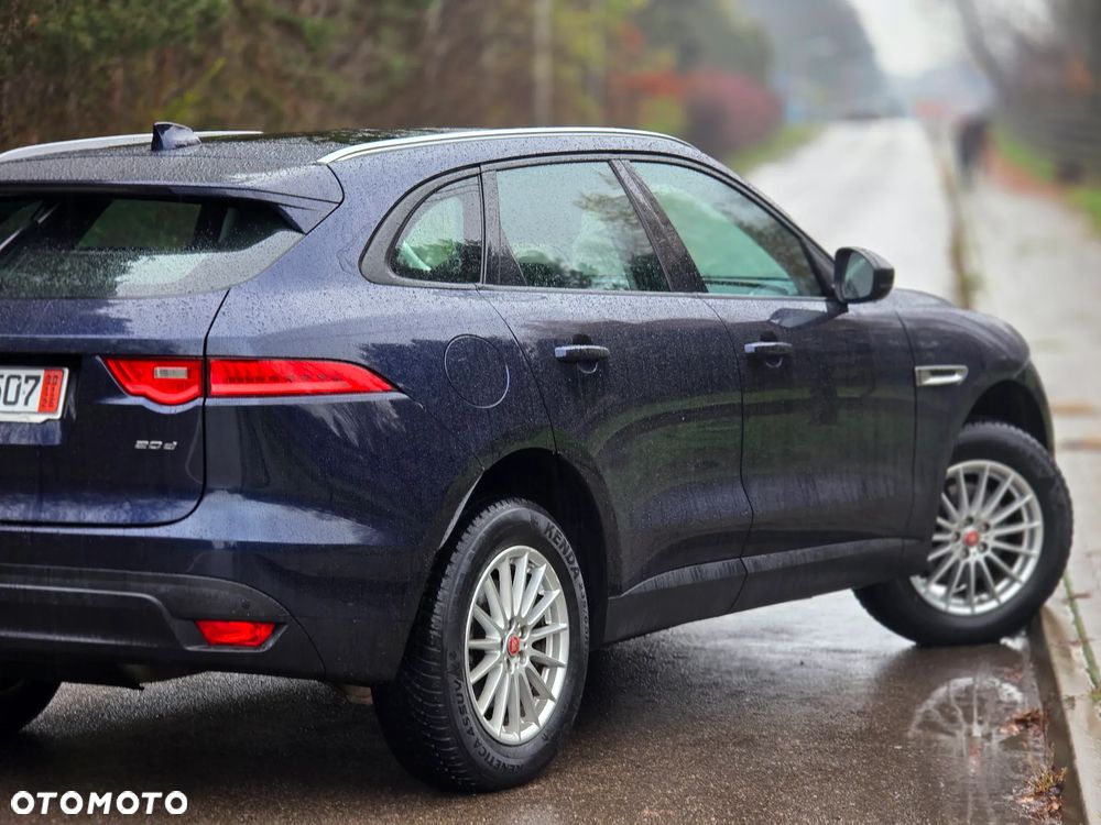 Jaguar F-Pace 2.0 i4D AWD Pure - 39