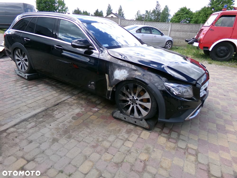 Mercedes-Benz Klasa E 220 d 4Matic All-Terrain 9G-TRONIC Avantgarde - 11