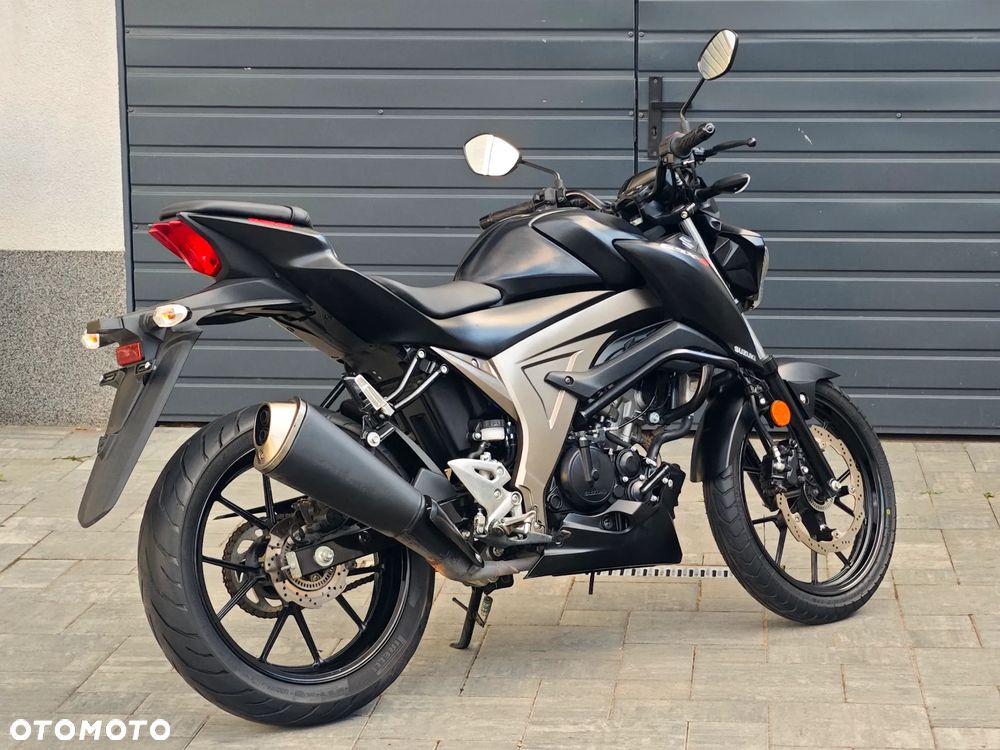 Suzuki GSX - 4