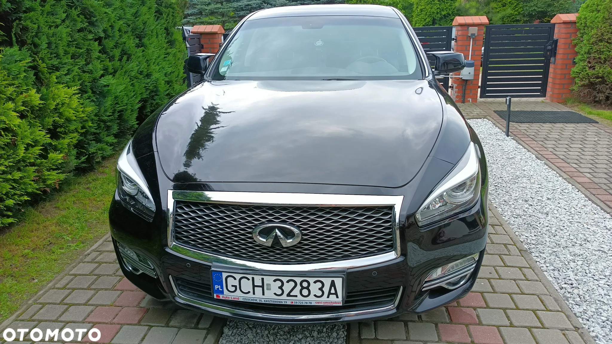 Infiniti Q70 - 22