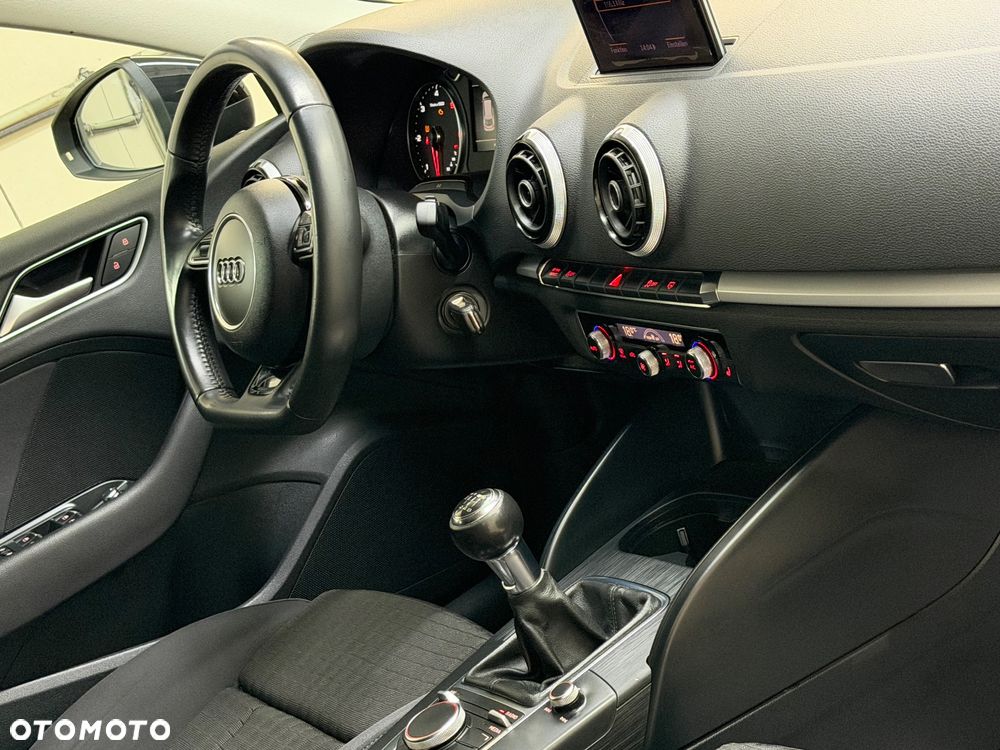 Audi A3 Sportback 2.0 TDI Ambition - 32