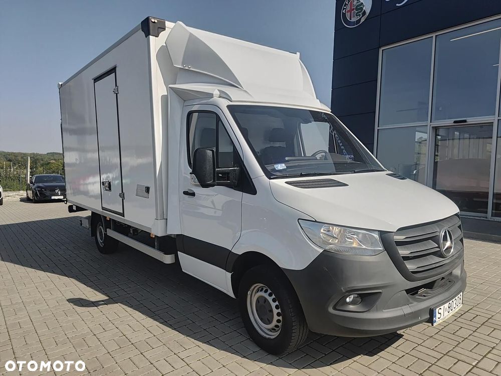 Mercedes-Benz Sprinter - 3