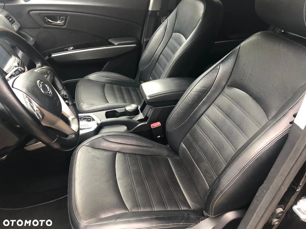 SsangYong/KGM Tivoli e-XDi 160 4WD Sapphire - 6