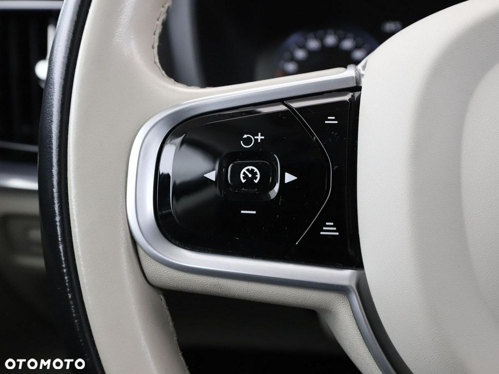 Volvo V60 B4 D Geartronic Momentum Pro - 35