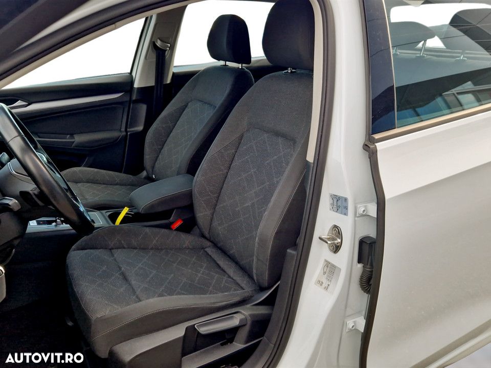 Volkswagen Golf 1.5 eTSI ACT DSG MHEV Life - 11