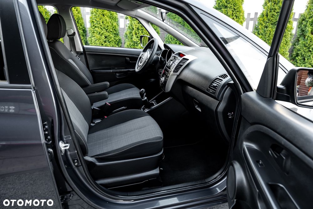 Kia Venga 1.6 CVVT Vision - 24