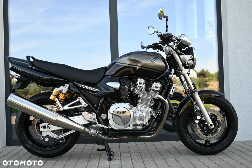 Yamaha XJR