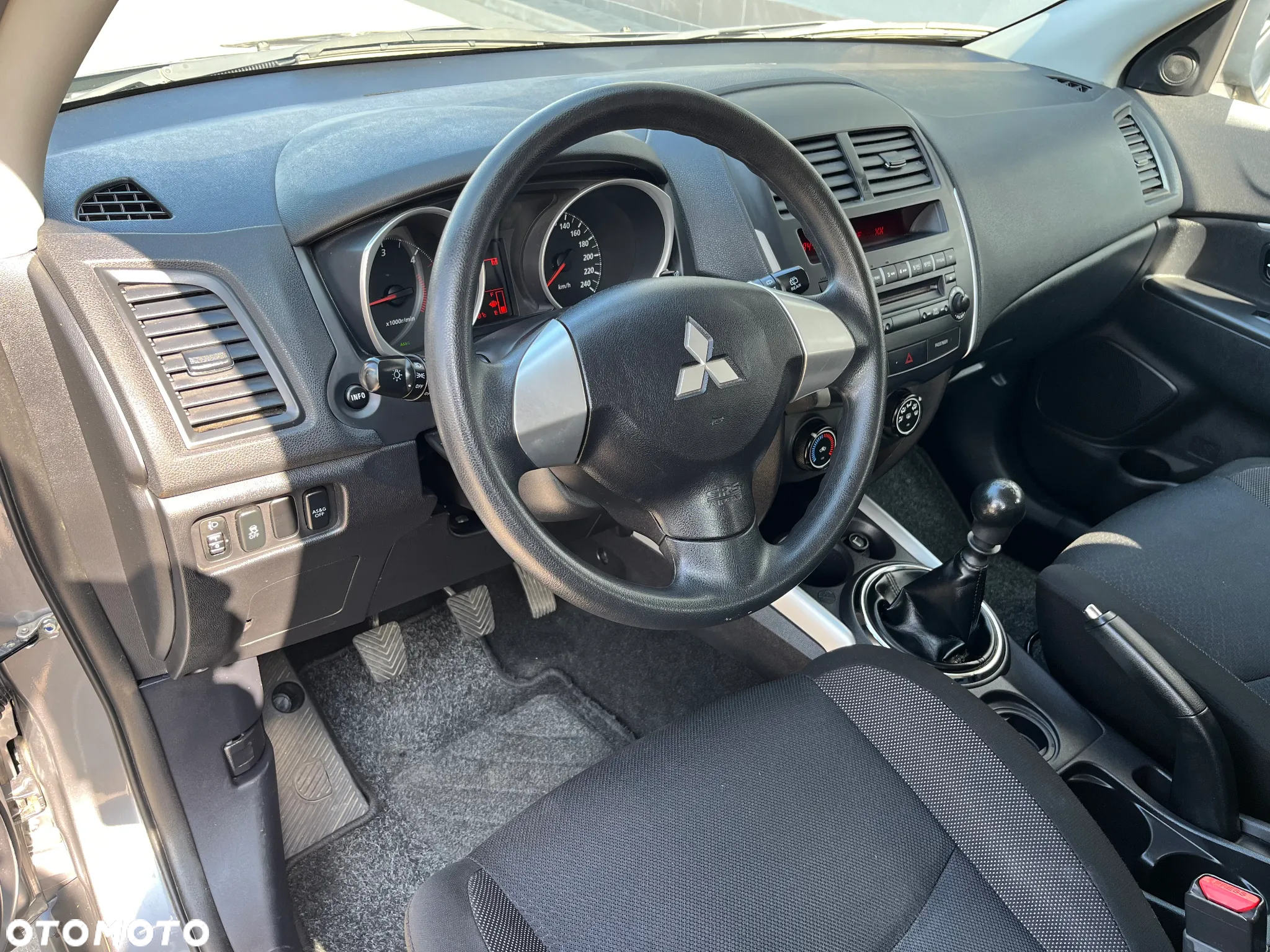 Mitsubishi ASX - 13