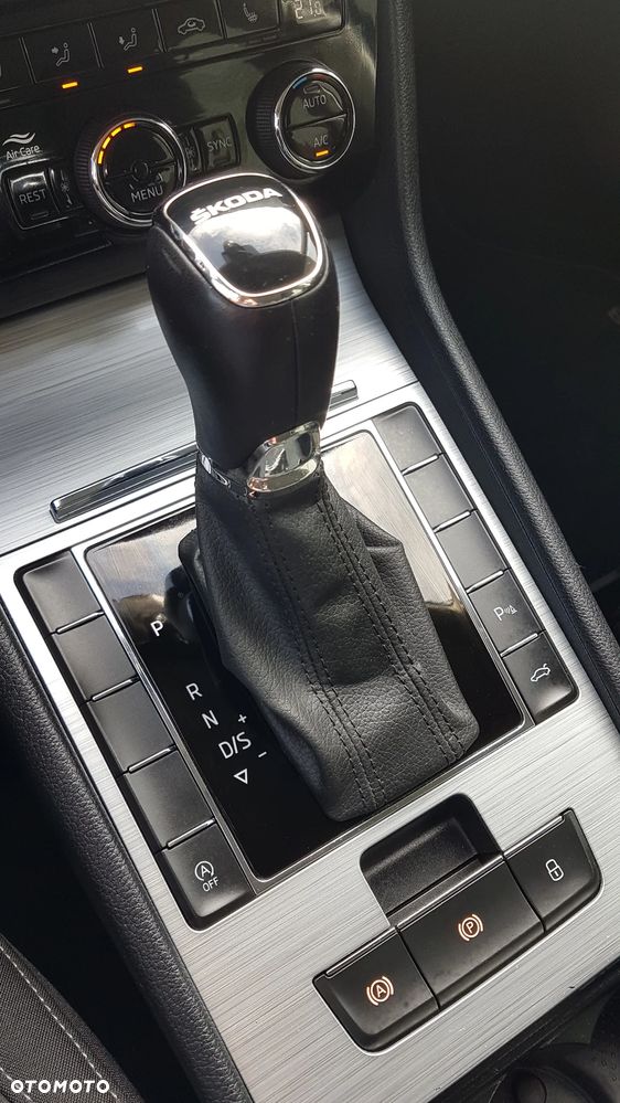 Skoda Superb 1.5 TSI Ambition DSG - 23