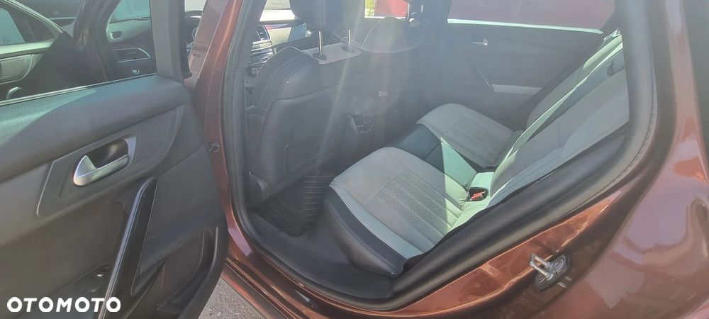 Peugeot 508 RXH 2.0 HDi HYbrid4 - 10