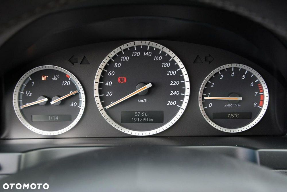 Mercedes-Benz Klasa C 180 Kompressor Elegance - 28