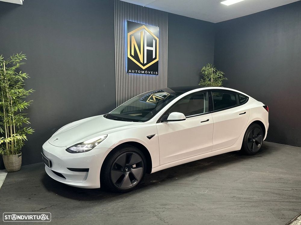 Tesla Model 3 Standard Range Plus RWD - 2