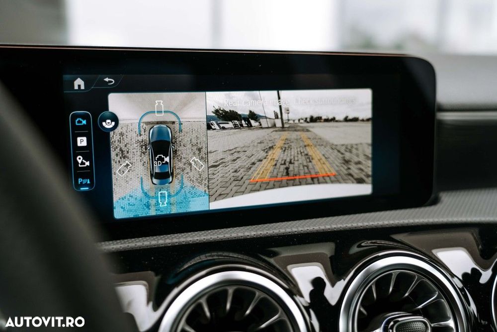 Mercedes-Benz A 220 - 30