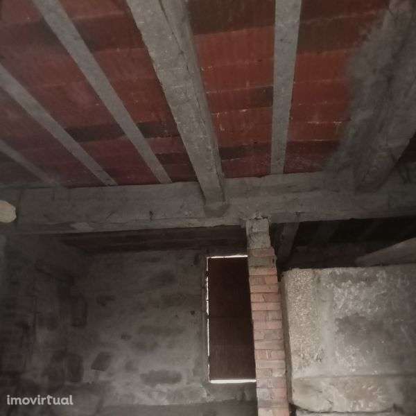 Moradia em Chaves Recuperar 400m

Sta Cruz / Trindade - Grande imagem: 4/7