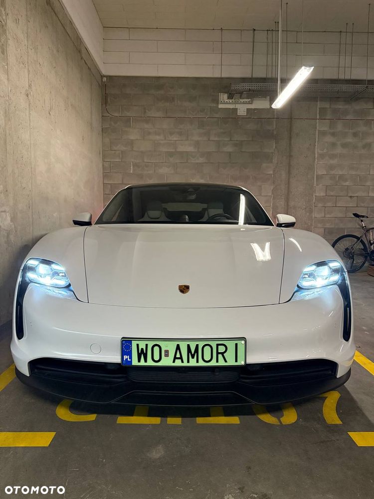 Porsche Taycan - 3