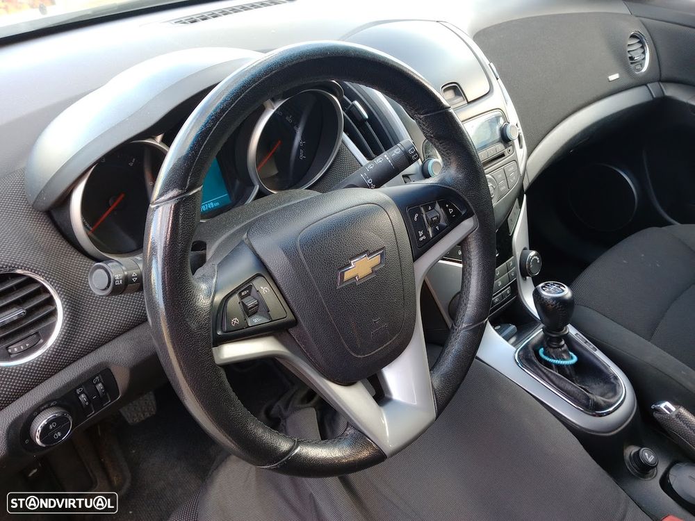 Chevrolet Cruze SW 1.7 VCDi LT - 4