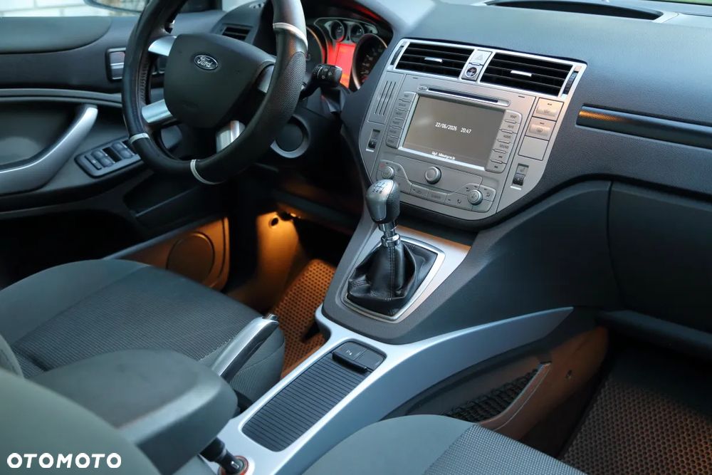 Ford Kuga 2.0 TDCi Individual FWD - 14