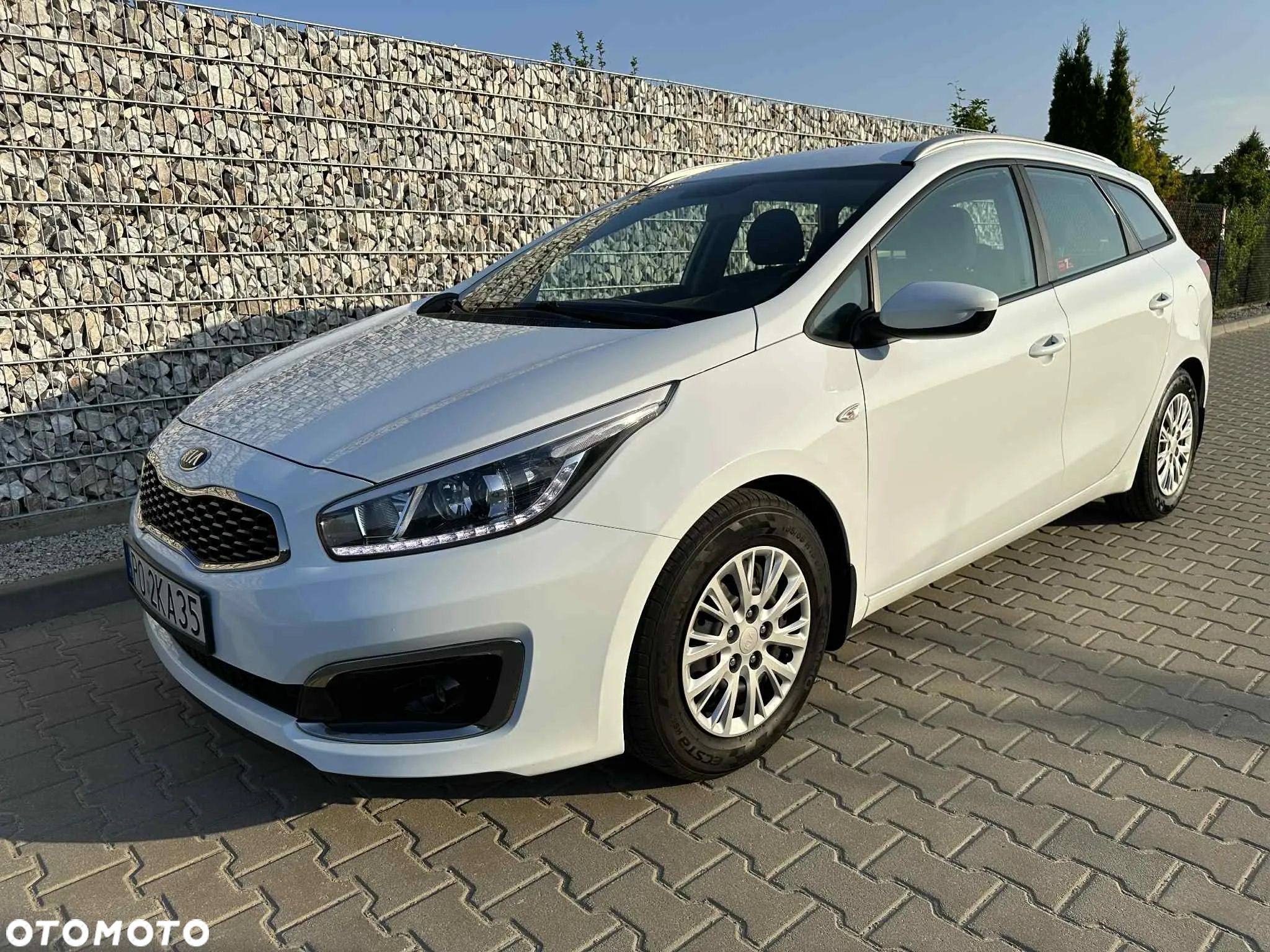Kia Ceed Cee'd 1.6 GDI M - 1