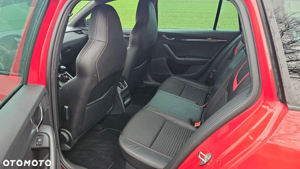 Skoda Octavia 2.0 TDI (Green tec) RS - 6