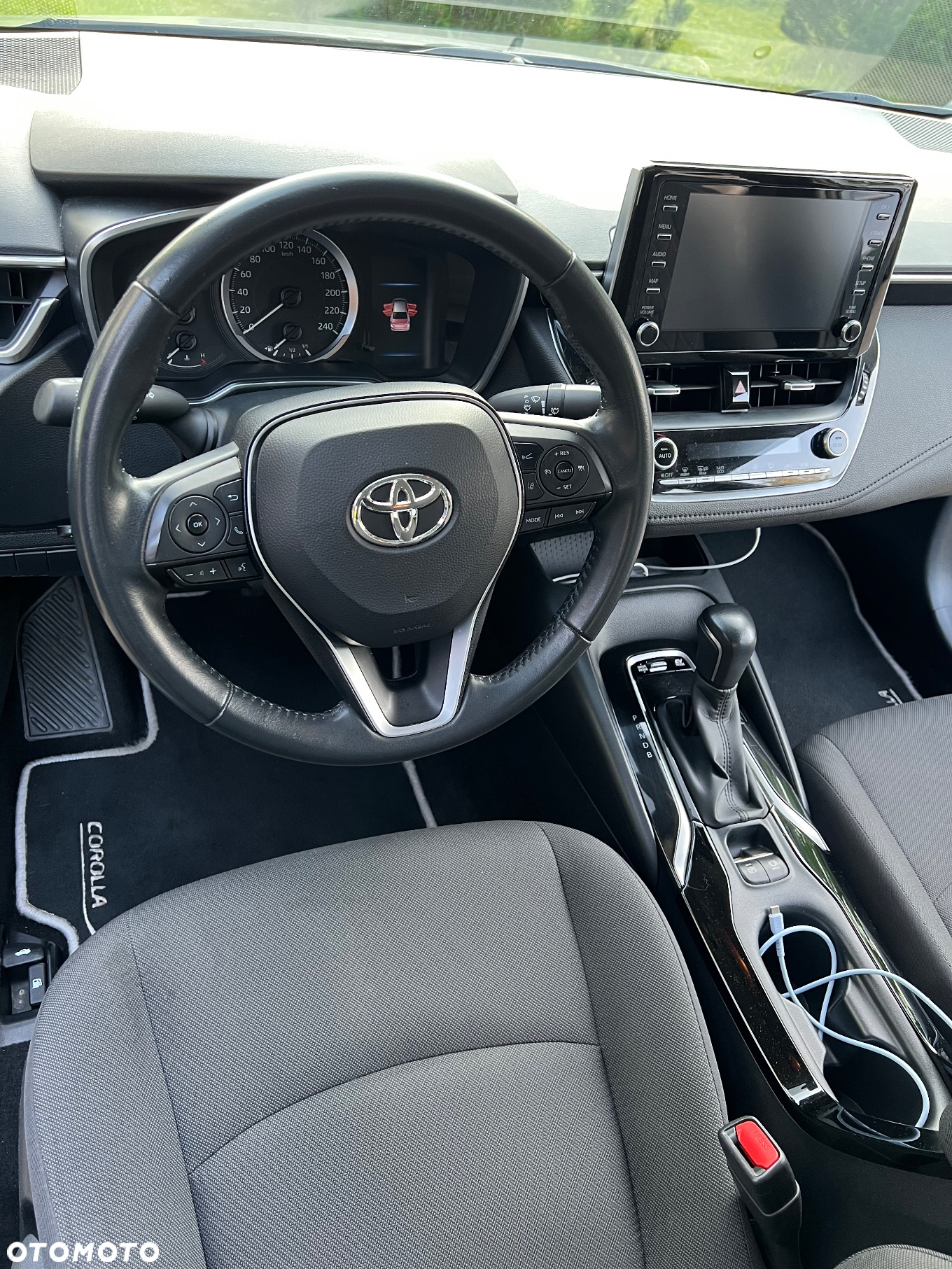 Toyota Corolla 1.8 Hybrid Comfort - 12