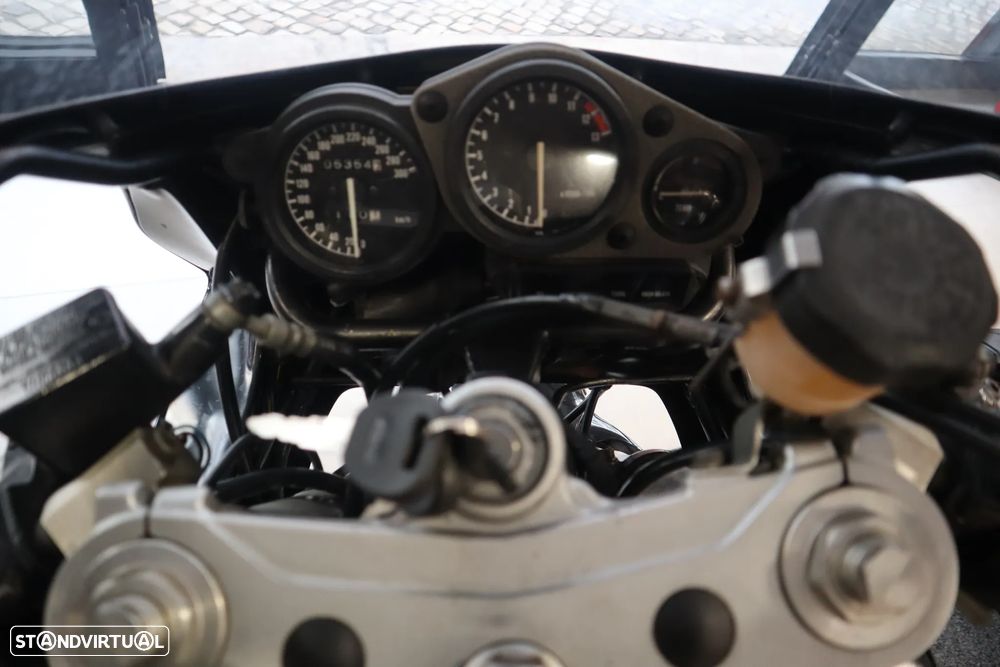 Yamaha FZR GENESIS - 6