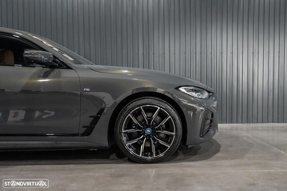 BMW i4 eDrive40 Pack Desportivo M Pro - 39
